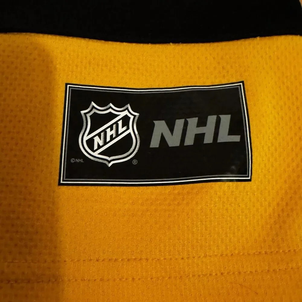 Boston Bruins Brad Marchand #63 Youth 8/10 Reebok NHL Jersey Black Gold